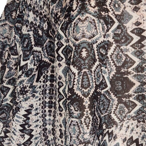 Maurices Tunic Top Sheer Tribal Aztec Pink Blue Black Cut Out Open Back 3X - Picture 5 of 11